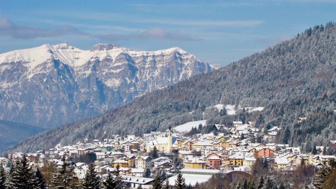 Ansicht vom Ort Folgaria im Trentino