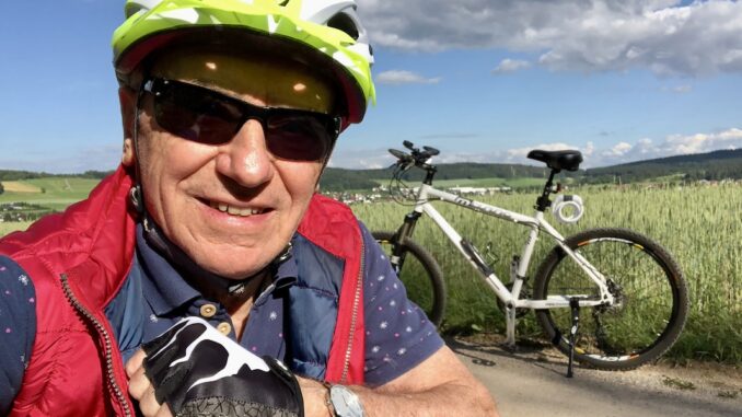 815942_senior-on-tour_rainersturm_pixelio